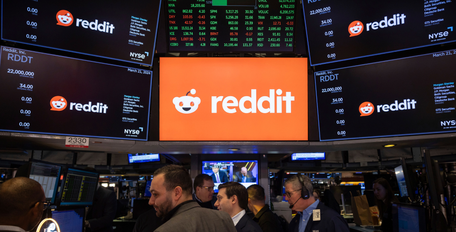 Акции Reddit в день IPO закрылись ростом на 48%