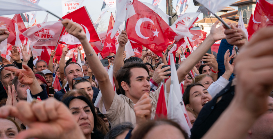 Оппозиция взяла города в Турции: ждать ли России сюрпризов