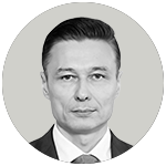 Валерий Петров