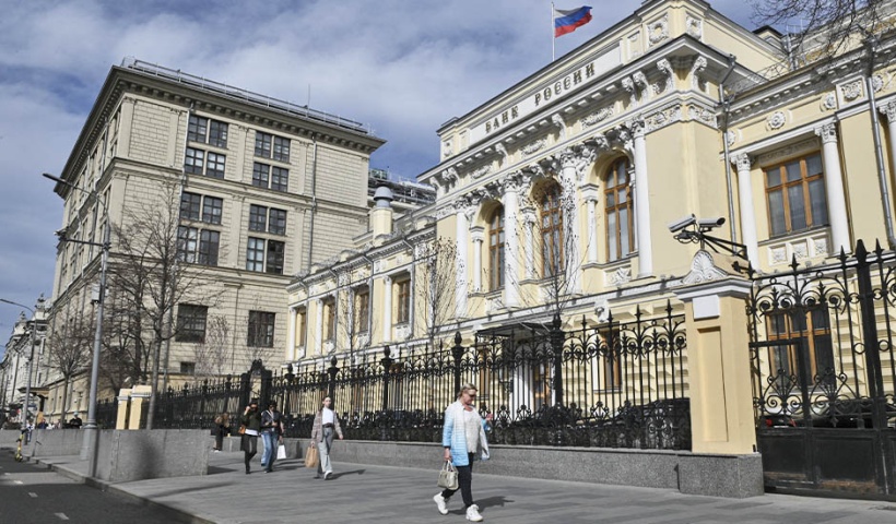 Пенсионные фонды получили замороженные деньги