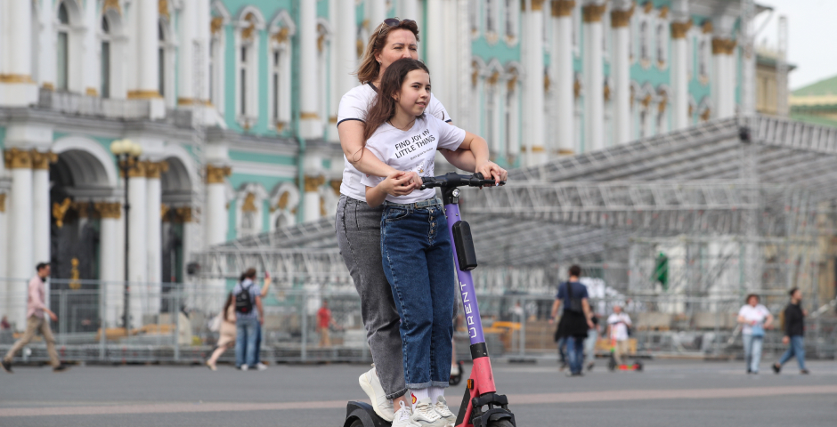Самокат не выдержит двоих