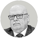 Александр Михайлов
