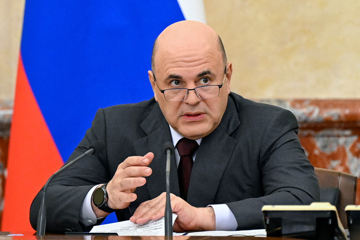 Михаил Мишустин поручил организовать отдых для пострадавших от паводка детей