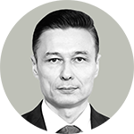 Валерий Петров