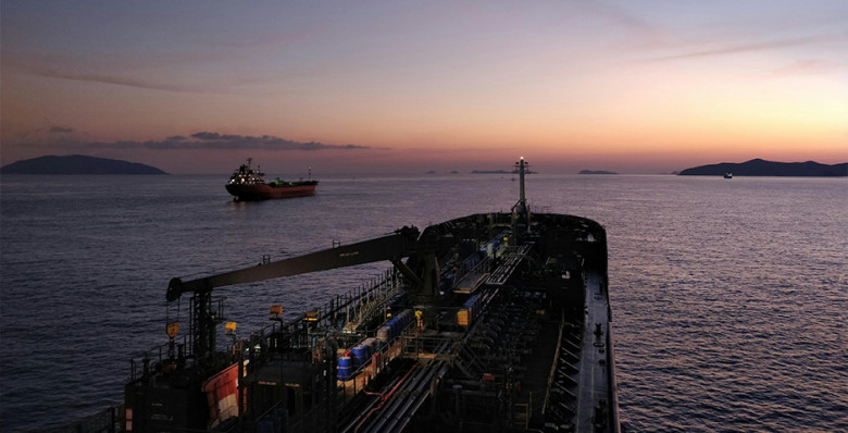 Минимум 250 человек пропали после крушения судна близ Бангладеш