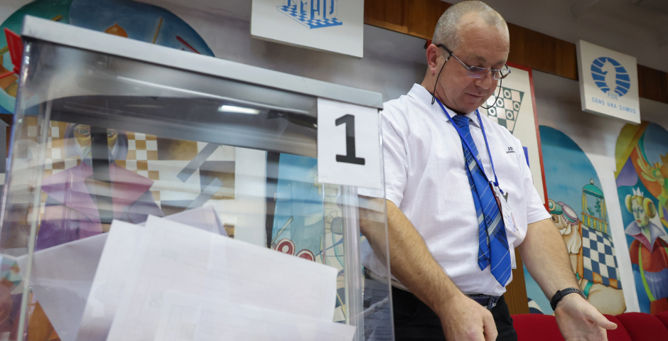 Экзит-пол: Владимир Путин лидирует на президентских выборах с рекордным результатом