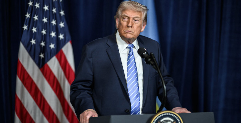 Дональд Трамп попросил Владимира Путина временно отказаться от ударов по Украине