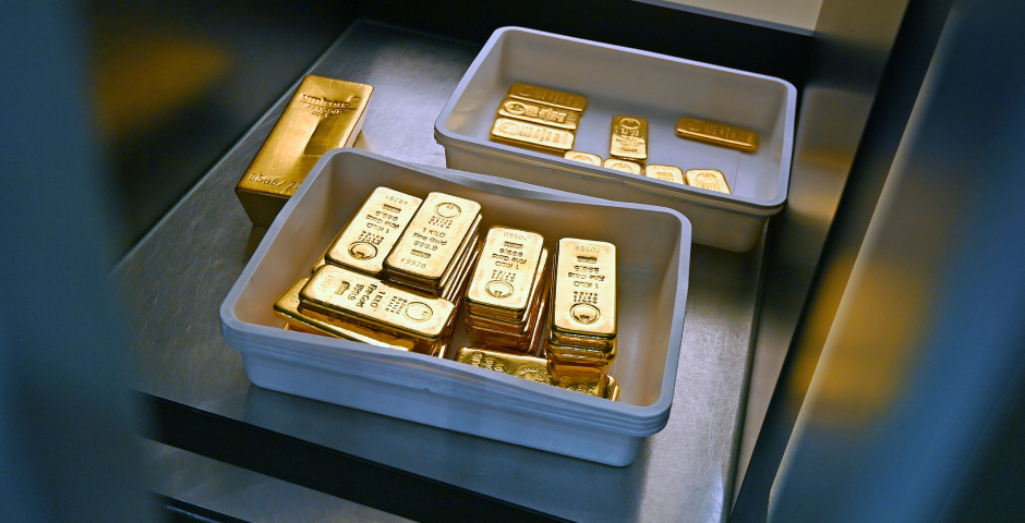 Золото усиливает рубль