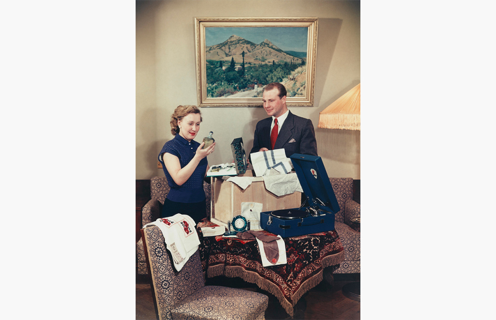 Выбор подарков. 1960–1965&nbsp;годы.