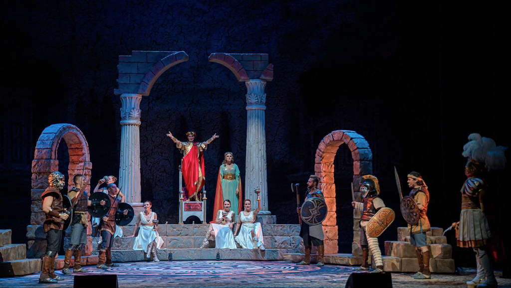 гладиатр внутрь.jpg