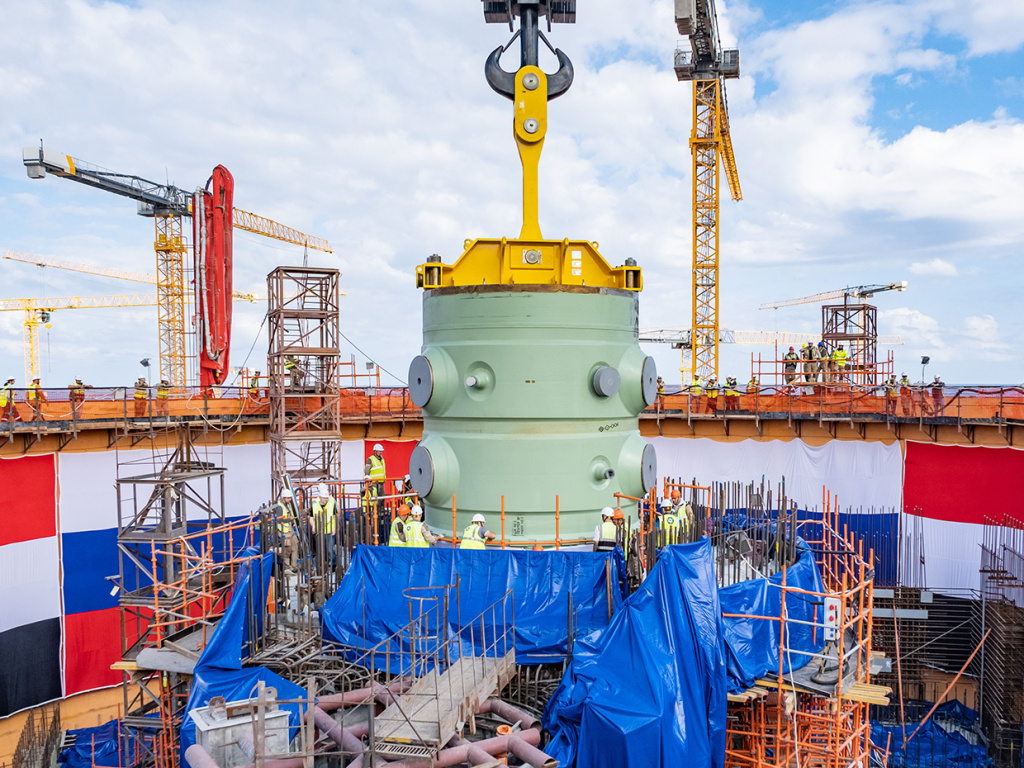 Лотос арабского мира