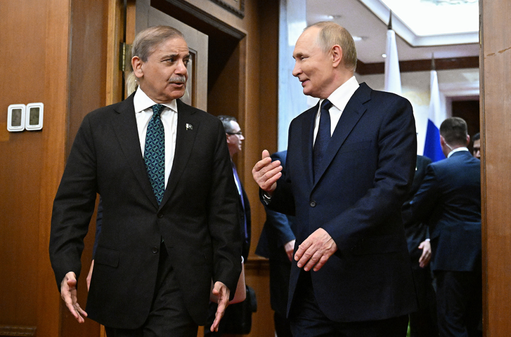 Шехбаз Шариф и Владимир Путин Шехбаз Шариф и Владимир Путин