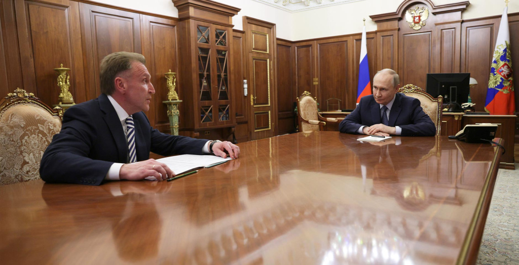 Владимир Путин и Игорь Шувалов обсудили приоритетные проекты ВЭБа, направленные на укрепление технологического потенциала страны Владимир Путин и Игорь Шувалов обсудили приоритетные проекты ВЭБа, направленные на укрепление технологического потенциала страны