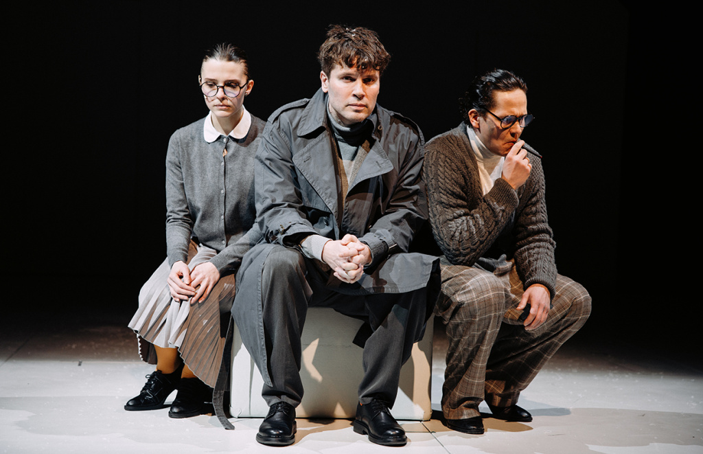 Спектакль «„Наше всё...“ Вознесенский. Цветёт миндаль»