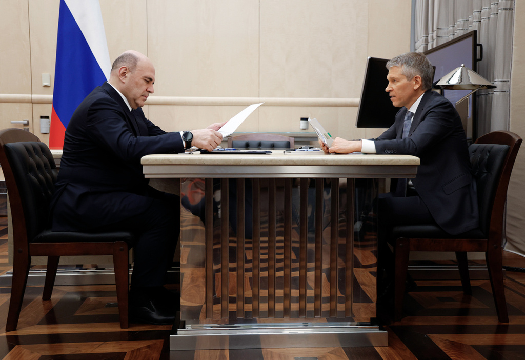 Михаил Мишустин обсудил вопросы развития АПК с&nbsp;председателем правления Россельхозбанка Борисом Листовым