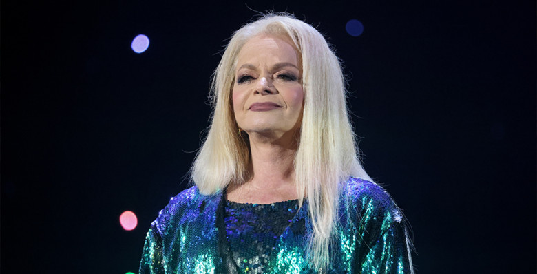 Суд предложил Полине Лурье взыскивать убытки по квартире Ларисы Долиной с мошенников