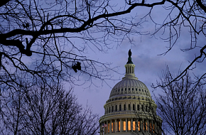 Америка не закрывает счет