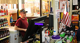 Reuters узнал о снижении числа офлайн-покупок в США на фоне рейдов иммиграционной службы