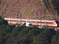 Испания объявила трехдневный траур после столкновения двух поездов