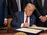 В США завершился самый долгий в истории страны шатдаун