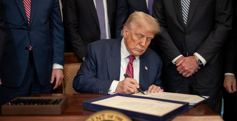 В США завершился самый долгий в истории страны шатдаун