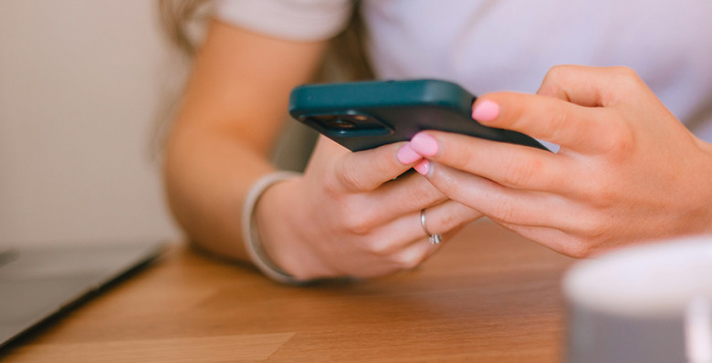 Греция запретит соцсети для детей младше 15 лет