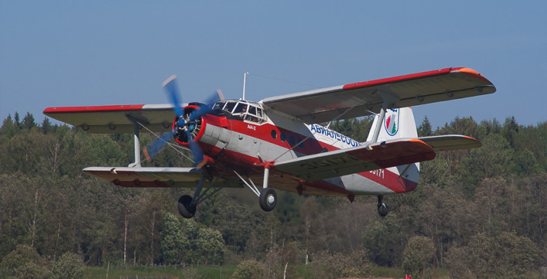 Разработчик Ан-2 предложил восстановить 700 простаивающих самолетов