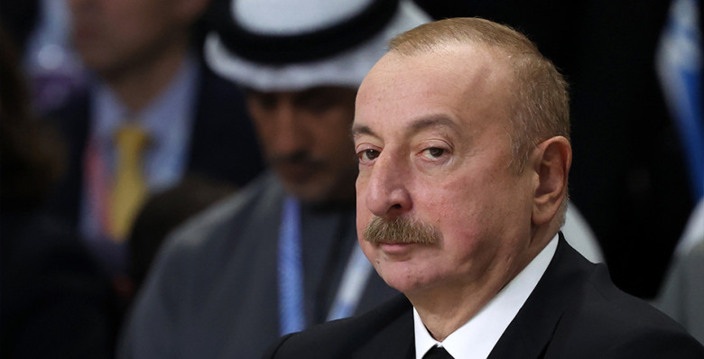 Ильхам Алиев поручил армии Азербайджана дать ответ на атаку Ирана