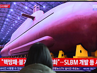 В КНДР представили строящуюся атомную подлодку