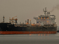 США разрешили покупку российской нефти, погруженной на танкеры до 12 марта