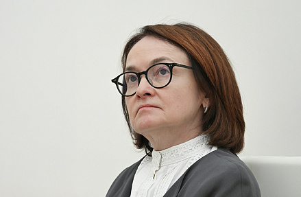 Что лучше сделать с ключевой ставкой