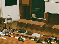 «История России» и «Философия» станут обязательными для студентов