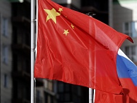 МИД КНР: сотрудничество с РФ не терпит вмешательства третьих сторон
