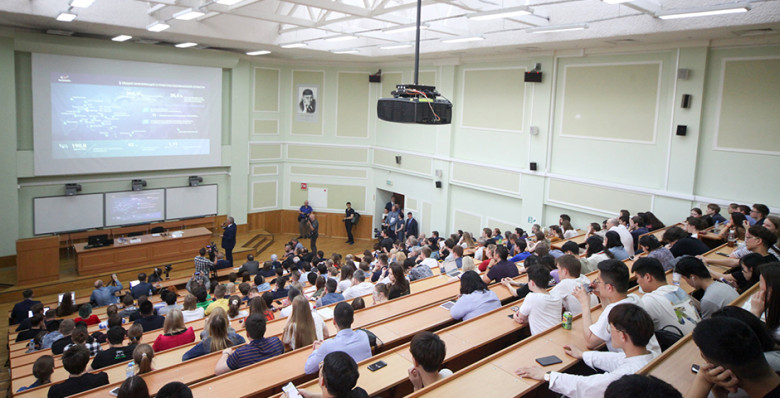 Рособрнадзор лишил «Шанинку» аккредитации по четырем программам