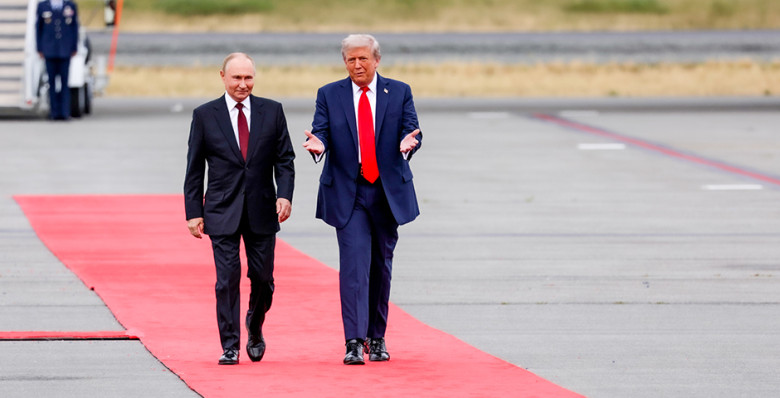 Дональд Трамп заявил о начале подготовки встречи Владимира Путина и Владимира Зеленского
