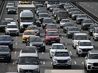 МЭА посоветовало всему миру снизить скорость на шоссе из-за роста цен на нефть