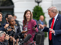 Дональд Трамп заявил о риске аутизма от парацетамола при беременности