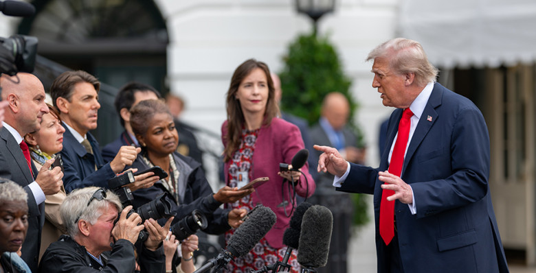 Дональд Трамп заявил о риске аутизма от парацетамола при беременности