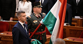 Петера Мадьяра избрали премьером Венгрии