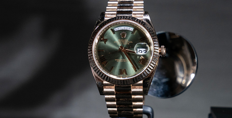 Первые в мире водонепроницаемые Rolex выставили на аукционе