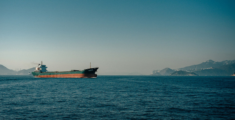 Кувейт объявил форс-мажор по поставкам нефти из-за блокады Ормузского пролива