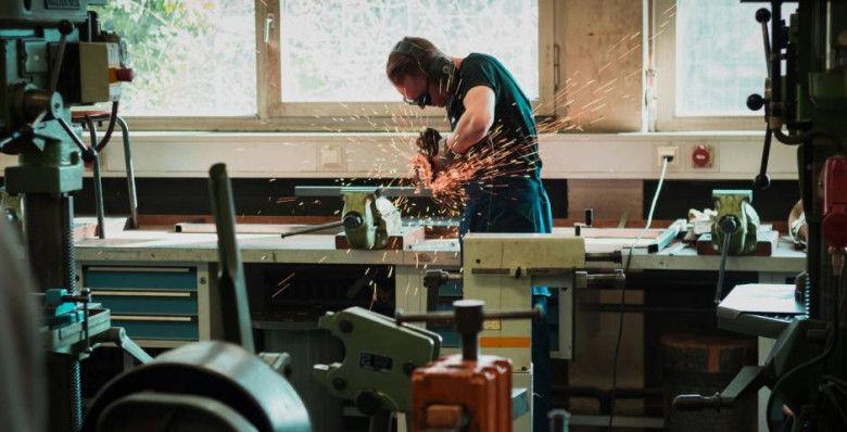 В России учредили День сварщика