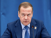 Дмитрий Медведев оценил отказ Дональда Трампа от встречи в Будапеште