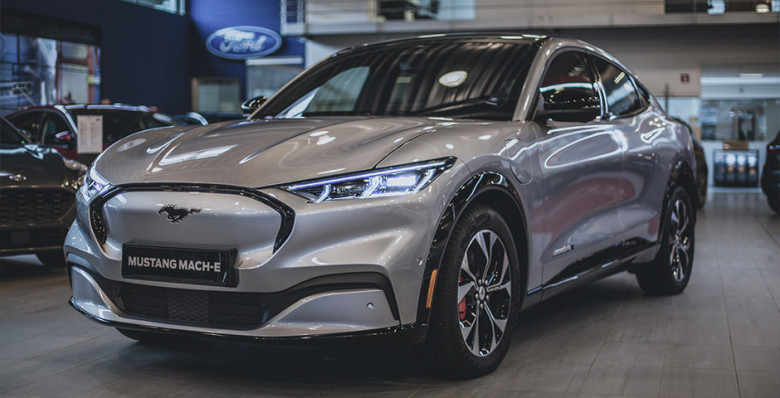 Американские автогиганты потеряли $50 млрд из-за «пузыря» на рынке электрокаров