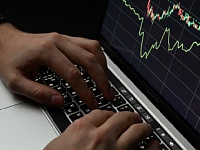 Аналитики снизили рейтинг акций США после введенных Дональдом Трампом пошлин