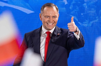 Футбольного фаната — в президенты