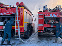 Под Волгоградом эвакуировали поселок из-за пожара на объекте Минобороны