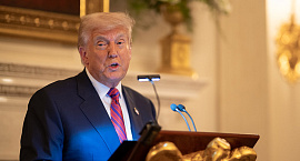 Белый дом: Дональд Трамп сравнил разработки в сфере ИИ с космической гонкой