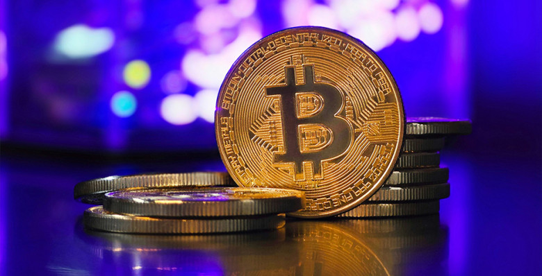 Курс биткоина упал ниже $100 тыс. впервые за четыре месяца