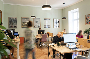 Почему работники не могут, а работодатели не хотят менять условия труда